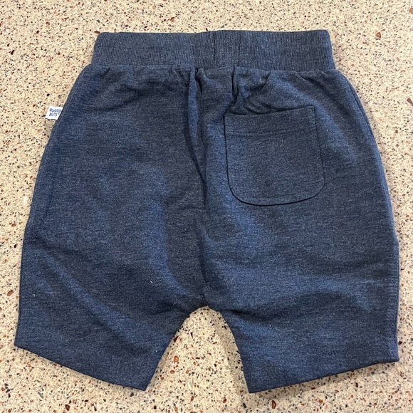 New- Rugged Butts shorts - Picture 2 of 3